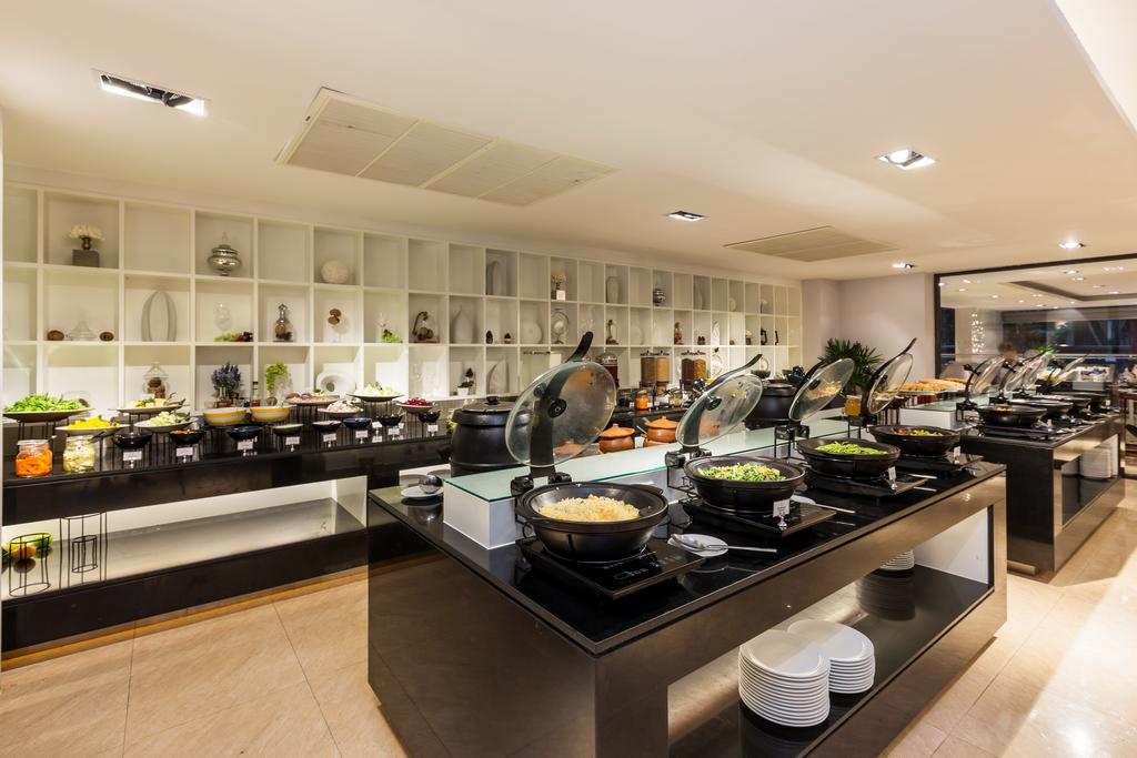 The Charm Resort Phuket - Sha Certified Esterno foto