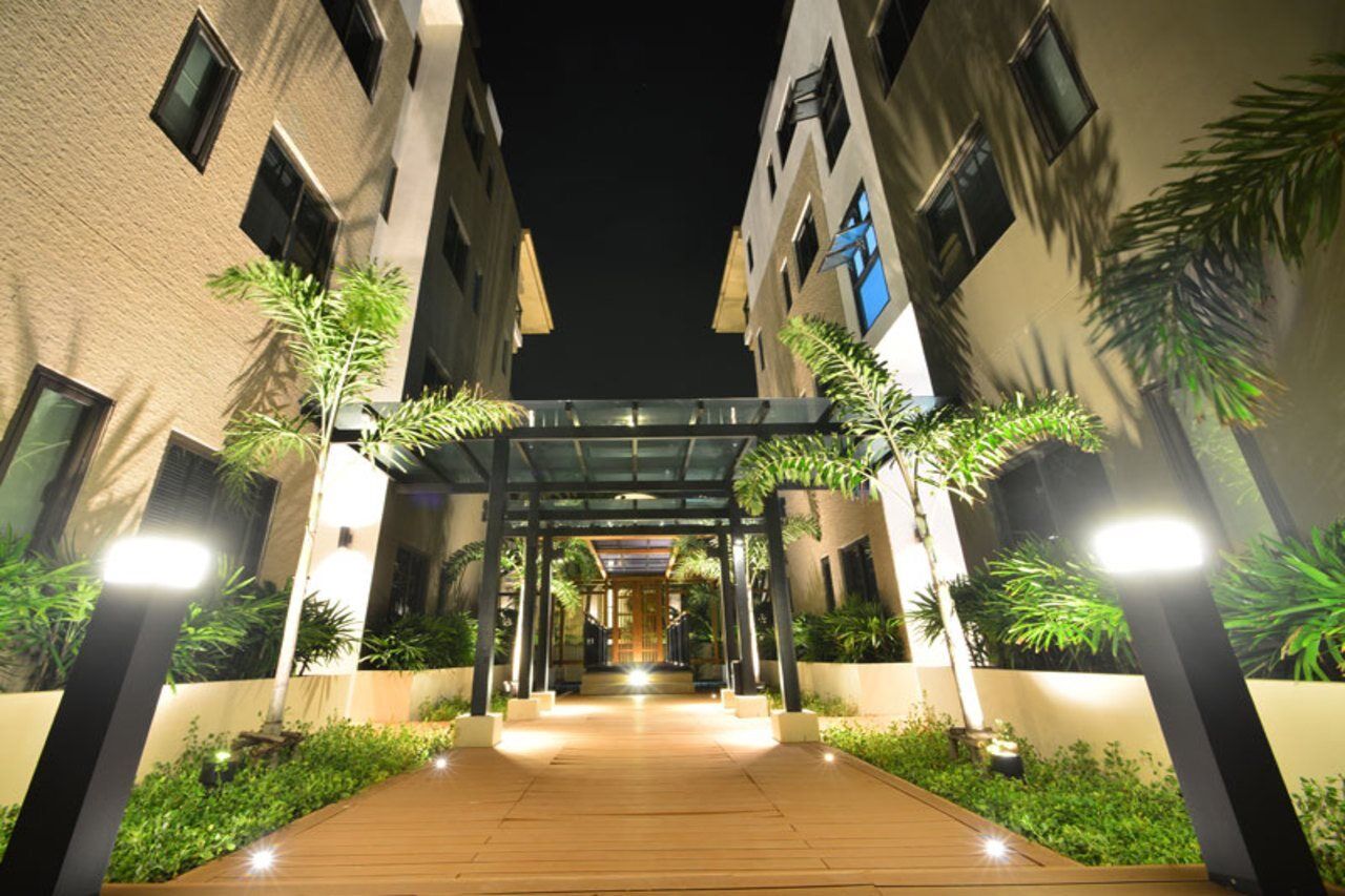 The Charm Resort Phuket - Sha Certified Esterno foto